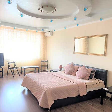 Luxcityapart On Olievskaya เคียฟ ภายนอก รูปภาพ
